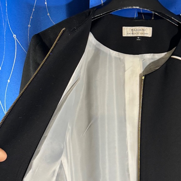 Tahari Arthur S Levine Black Zip Front Blazer Jacket Women's Size 16 - Picture 5 of 9